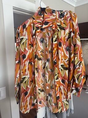 Never worn VICI- Abstract Brushstroke Button-Up Blouse in Pink, Orange & Olive